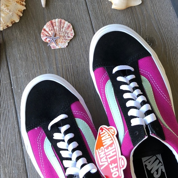 🔥🔥VANS- VINTAGE SPORT SHOES🔥🔥 - Picture 7 of 8